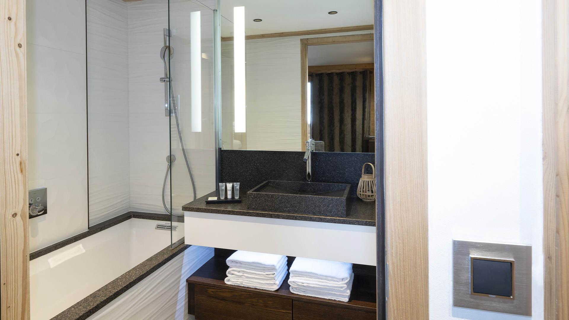 salle-de-bains-appartement-residence-anitea-mgm-hotels-residences-31119-108