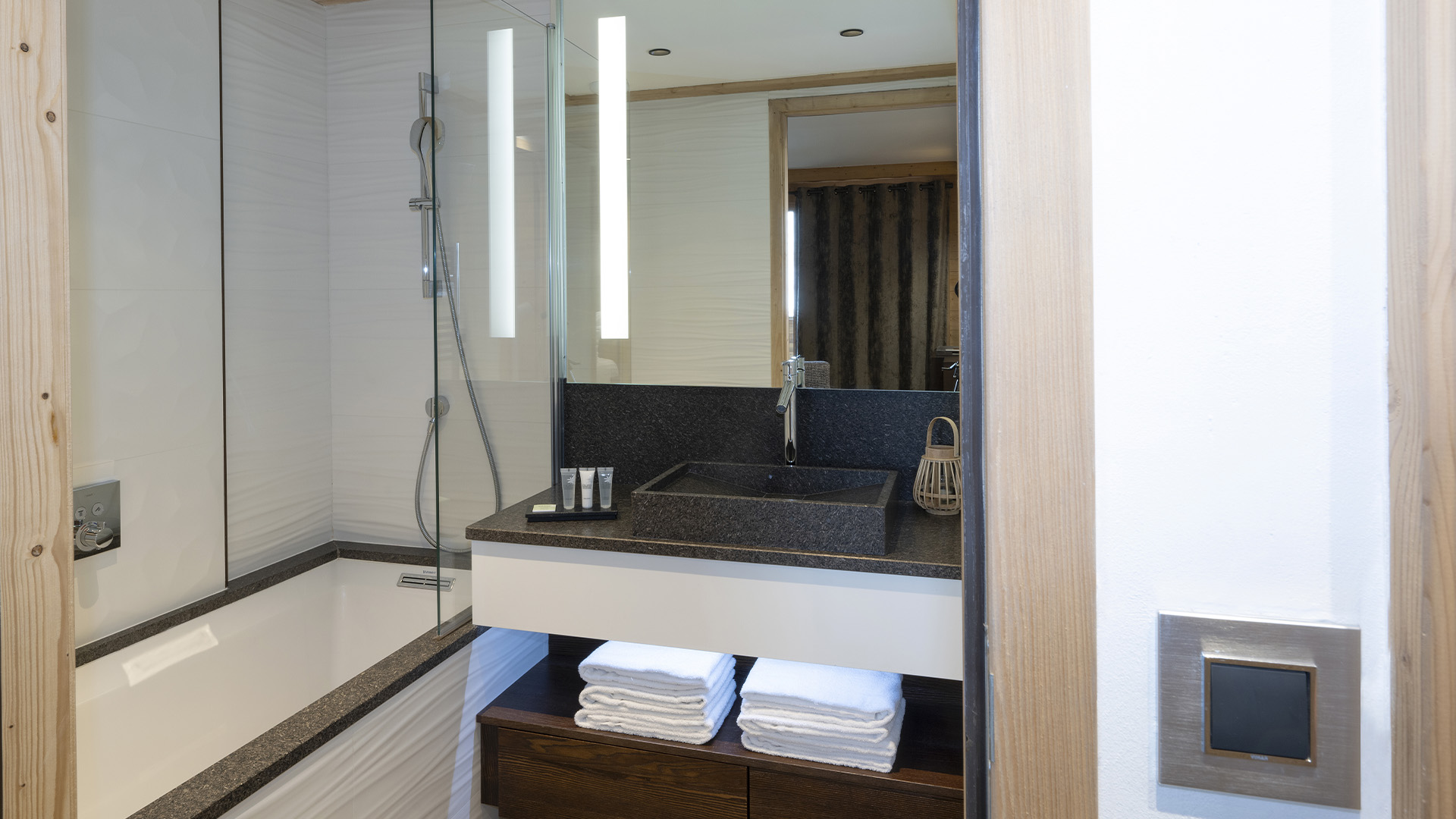 salle-de-bains-appartement-residence-anitea-mgm-hotels-residences-31120-107