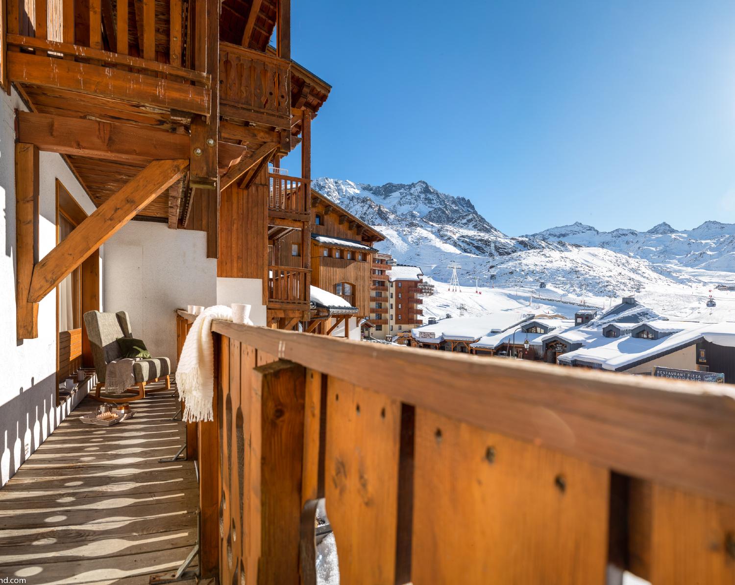 soleil-apt8-3pc6pers-view-balcony-313446