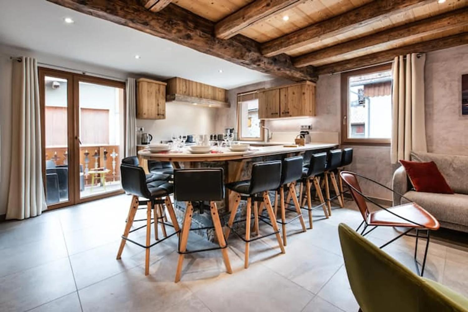 superbe-chalet-12-pers-situe-a-longefoy-2-1465260