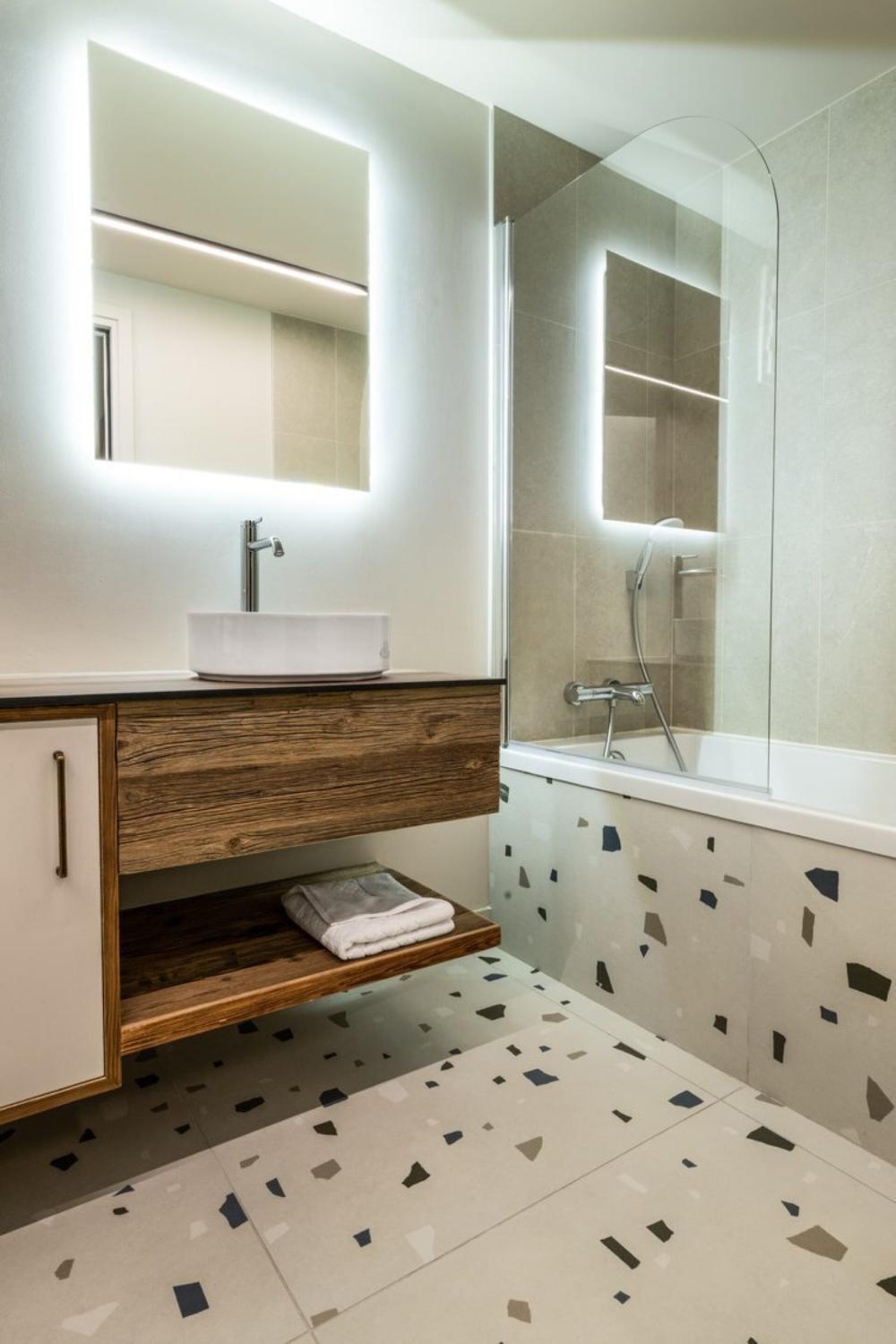 topaz-bathroom-4-1450033