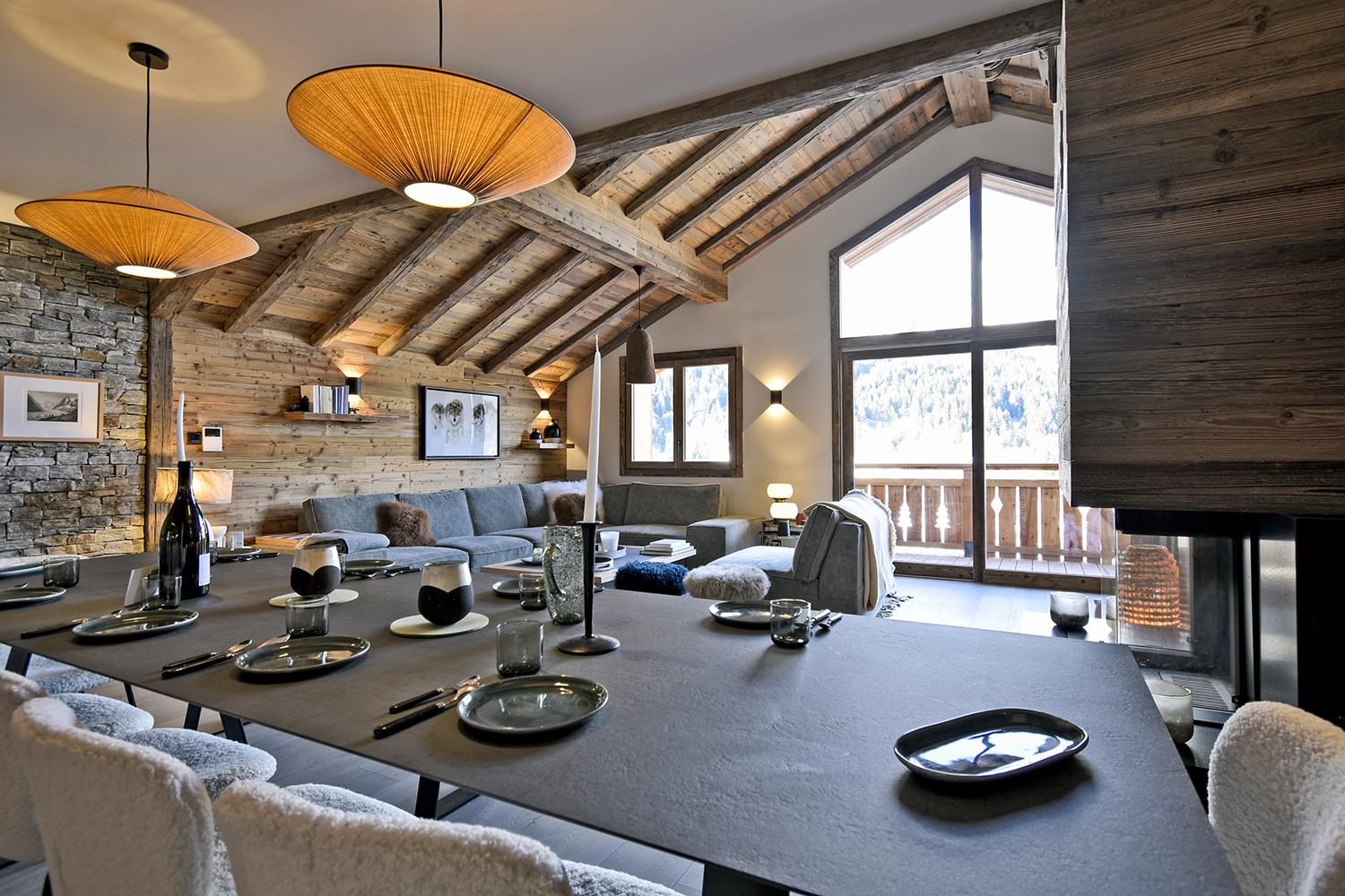 triplex-isba-barnes-meribel-dining-table-1453505