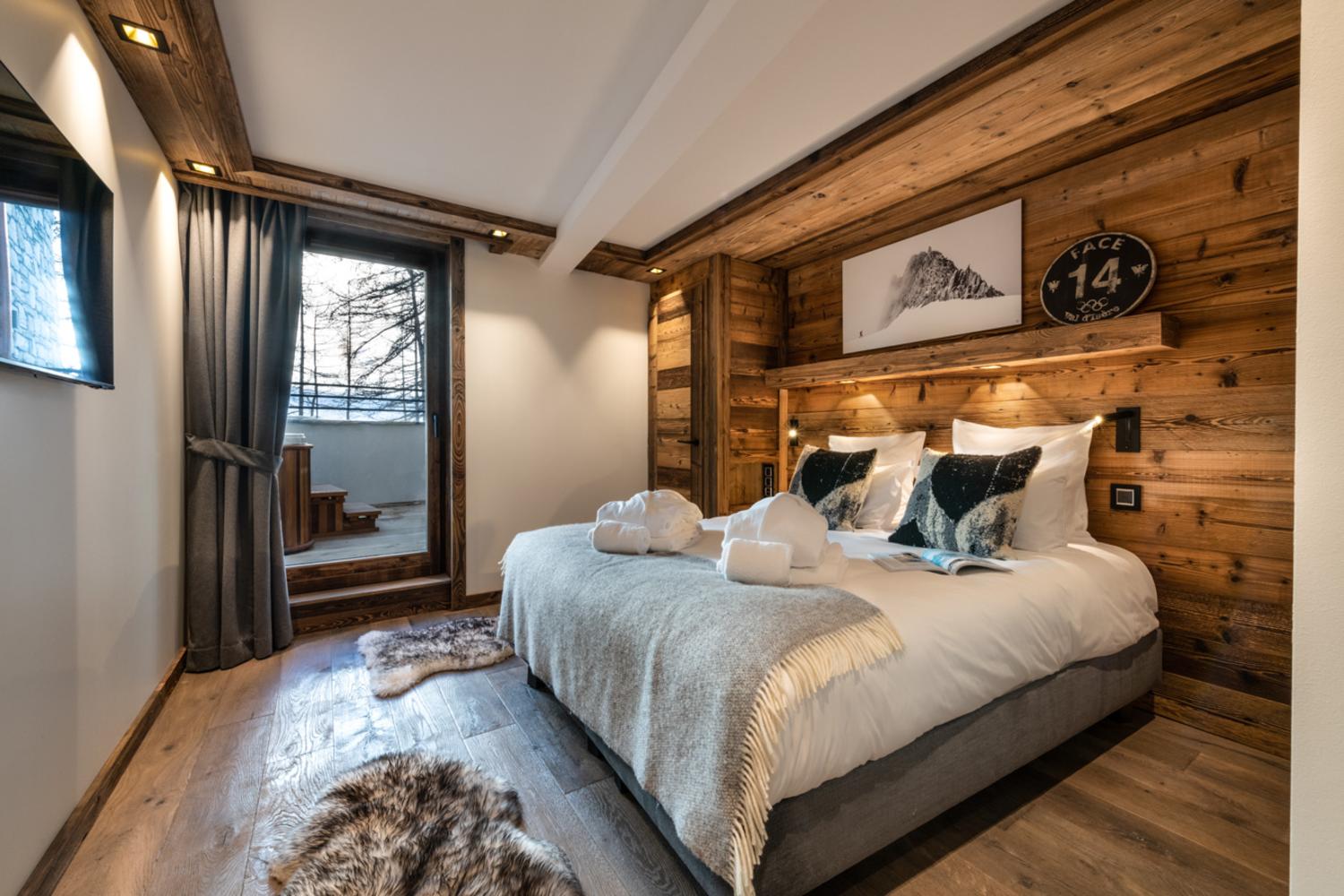 vail-lodge-val-disere-a12-027-760960