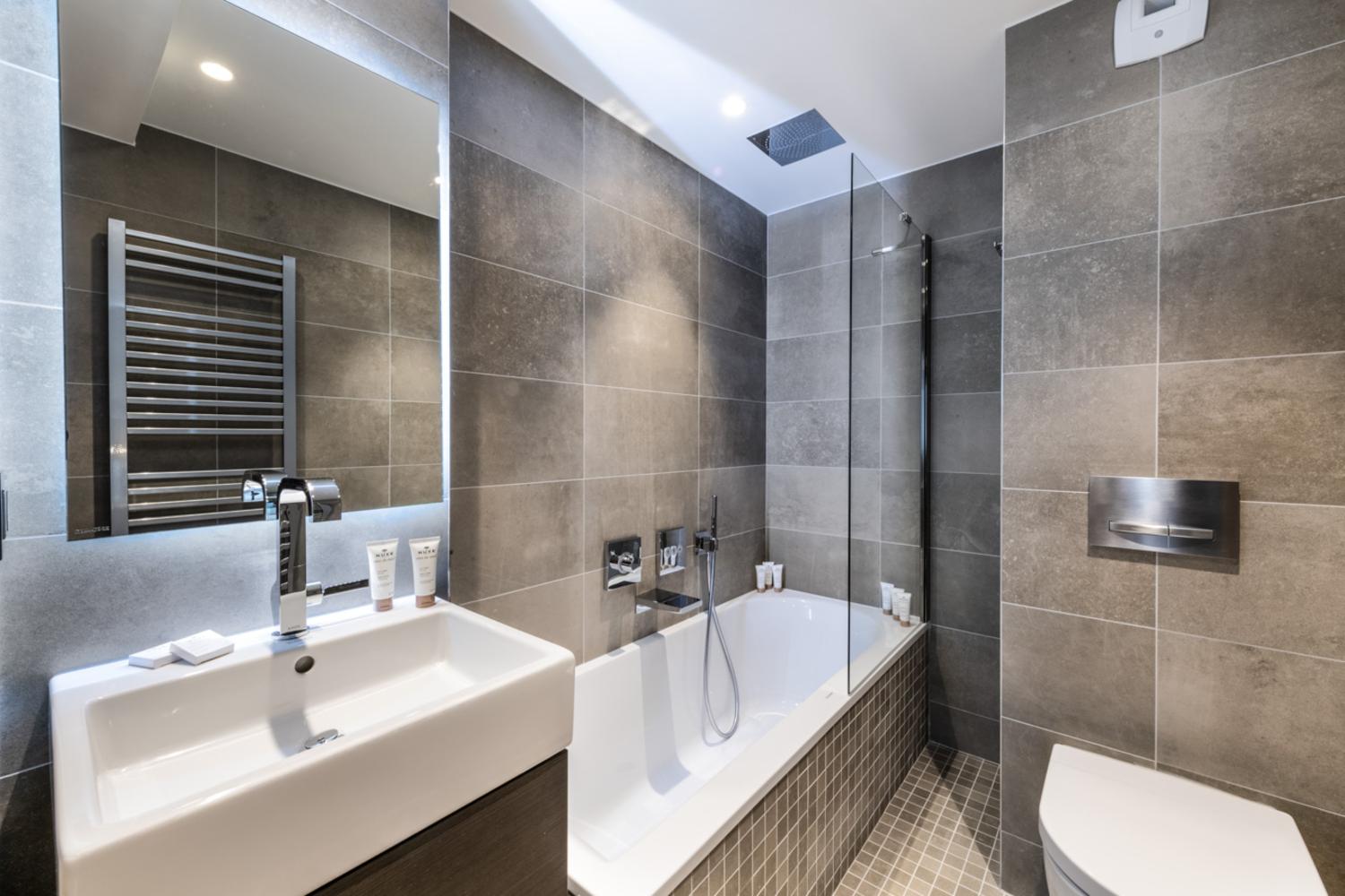 vail-lodge-val-disere-b12-020-761016