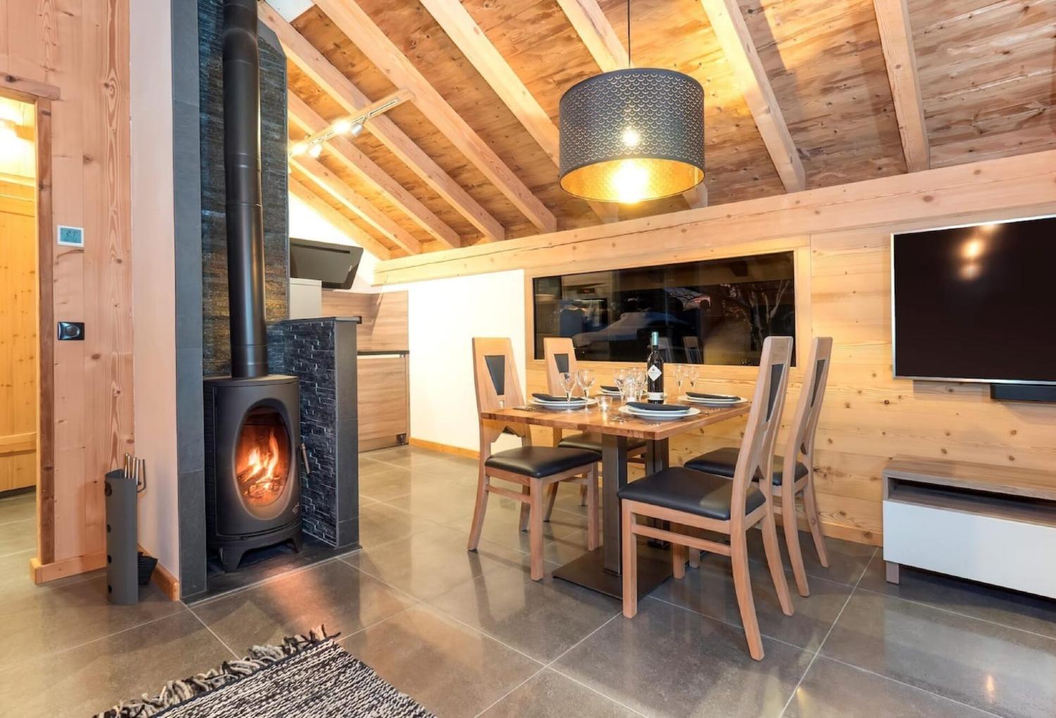 yukon-dining-2-1450049